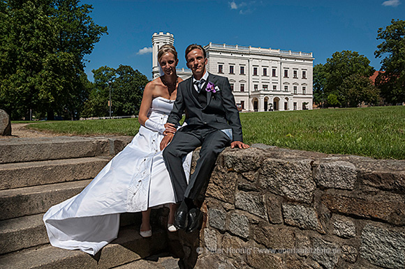Foto Hochzeit Brautpaar im Schlosspark Krobnitz